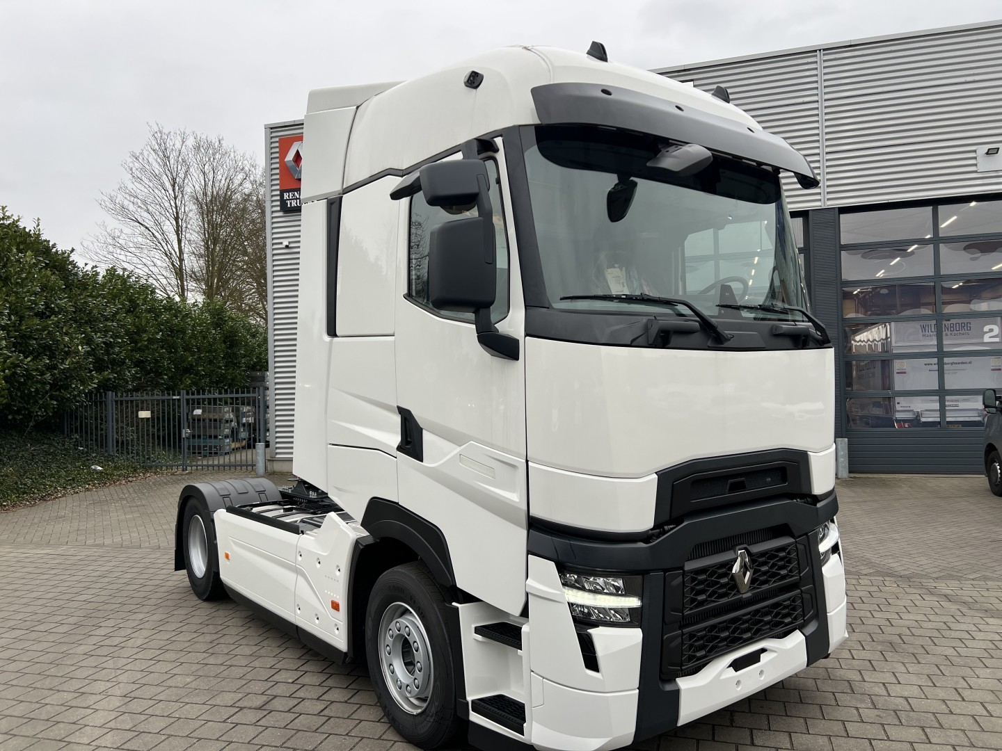 Top-Angebot mit Kaufoption RENAULT T 520 HIGH SLEEPER