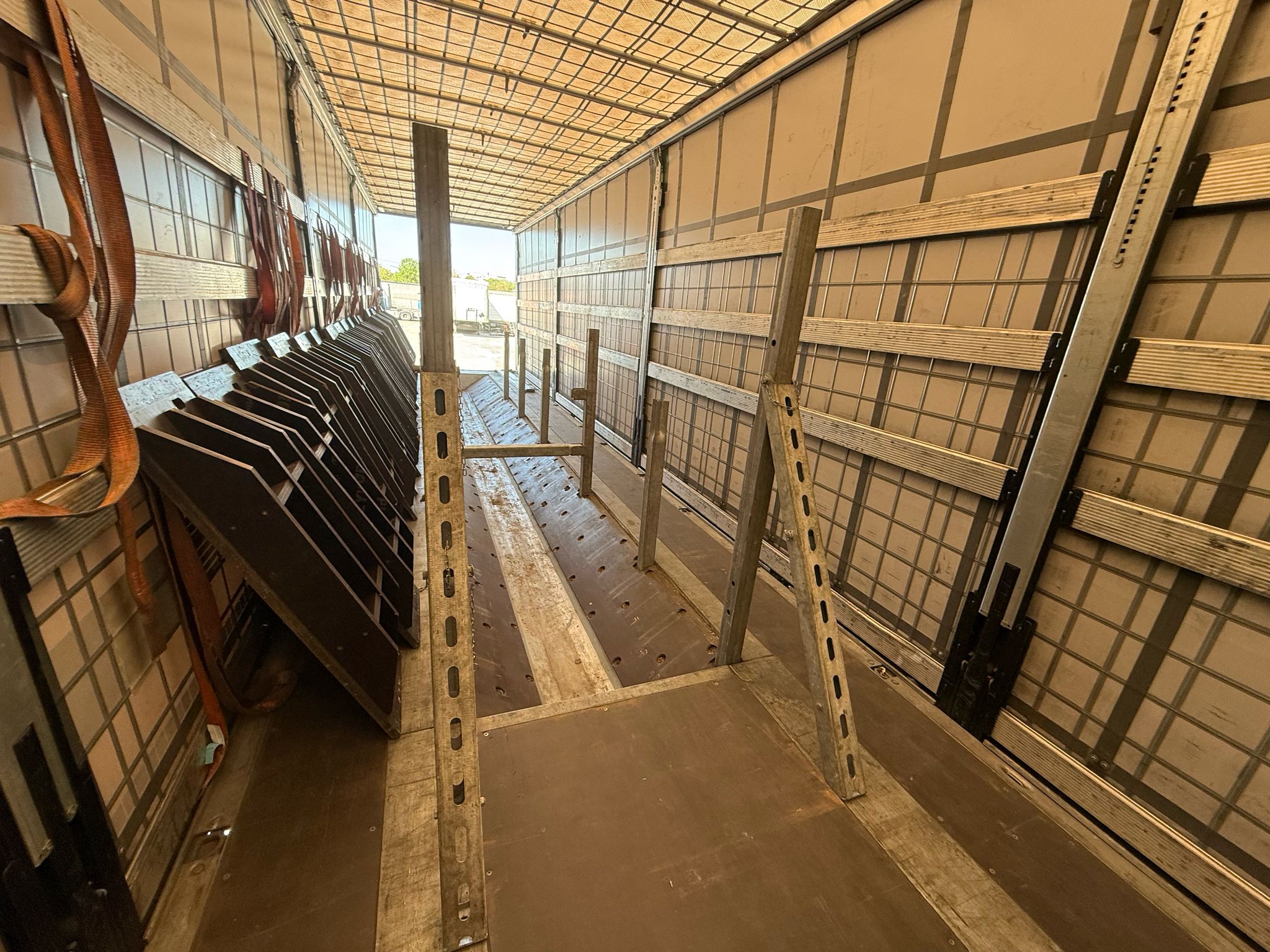 WhatsApp_Image_2025-04-30_at_13.07.08__3_