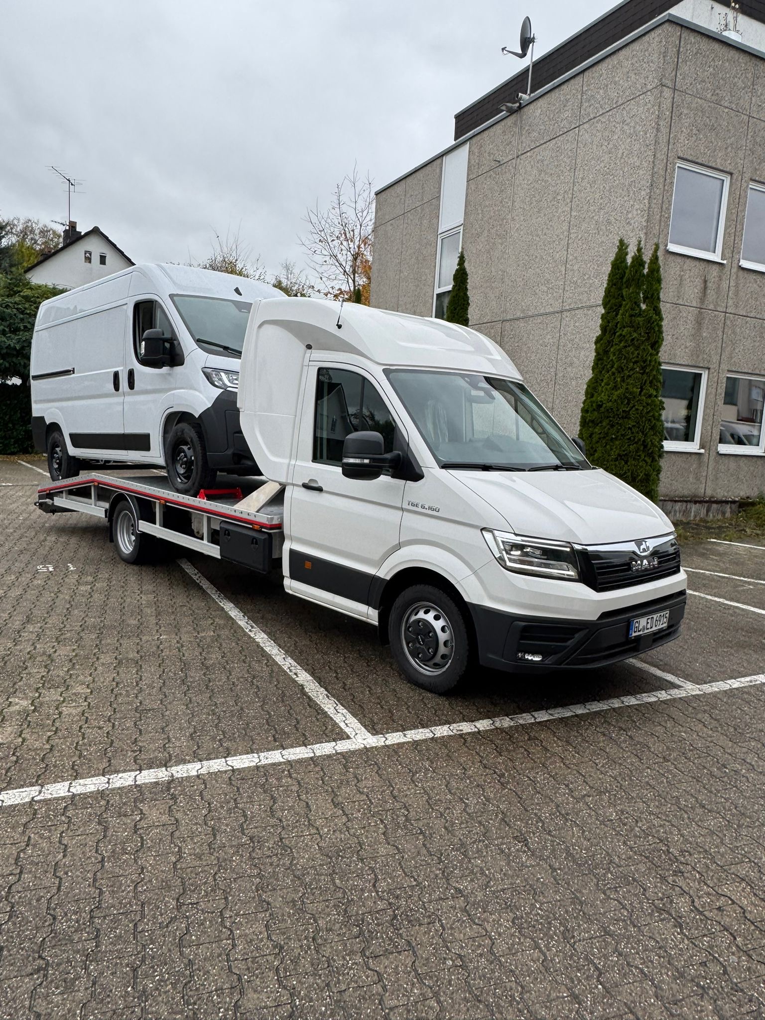 4987107b-1d4f-4448-9959-788c6dfedf56