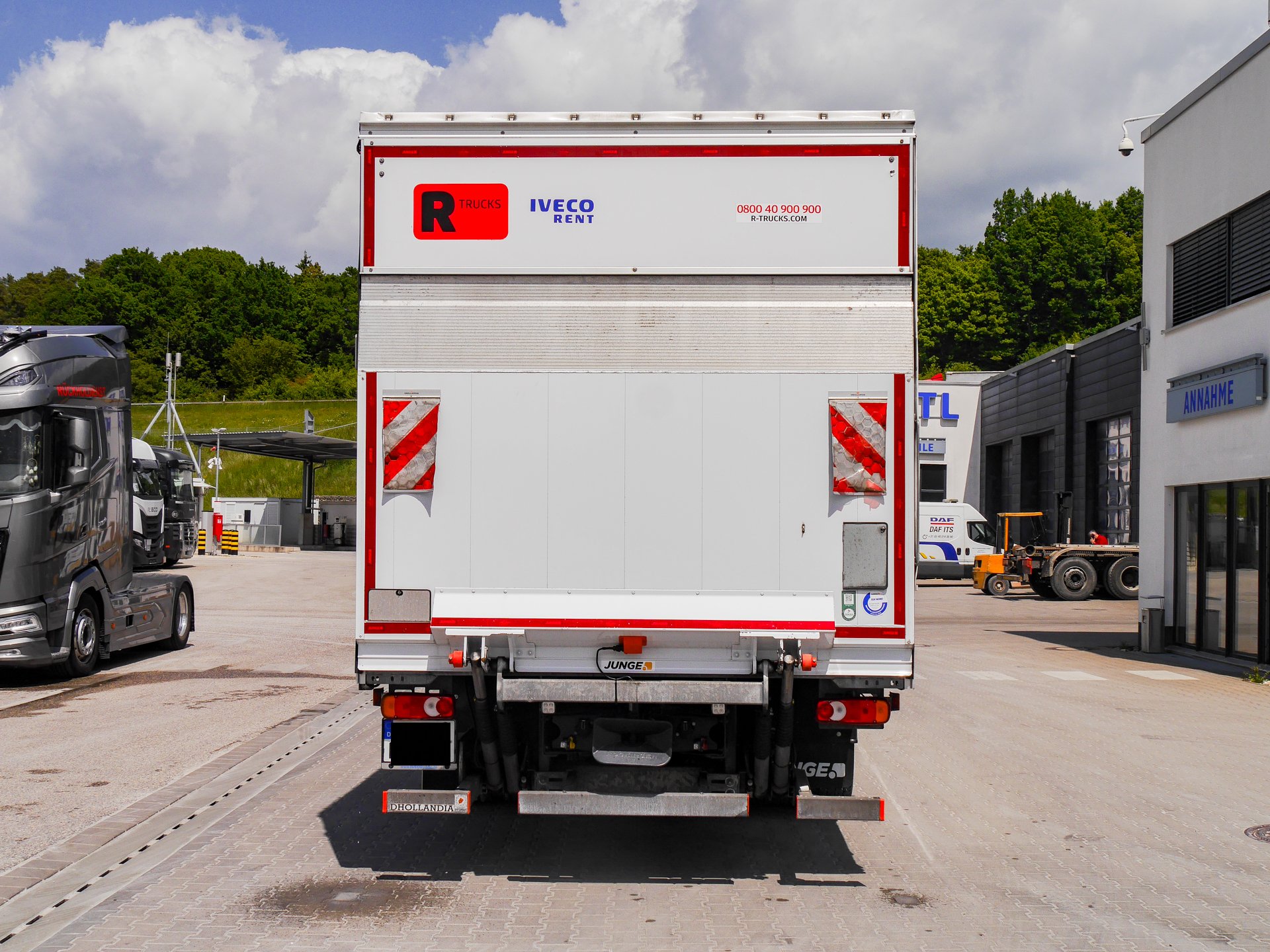 Eurocargo_Plane_4
