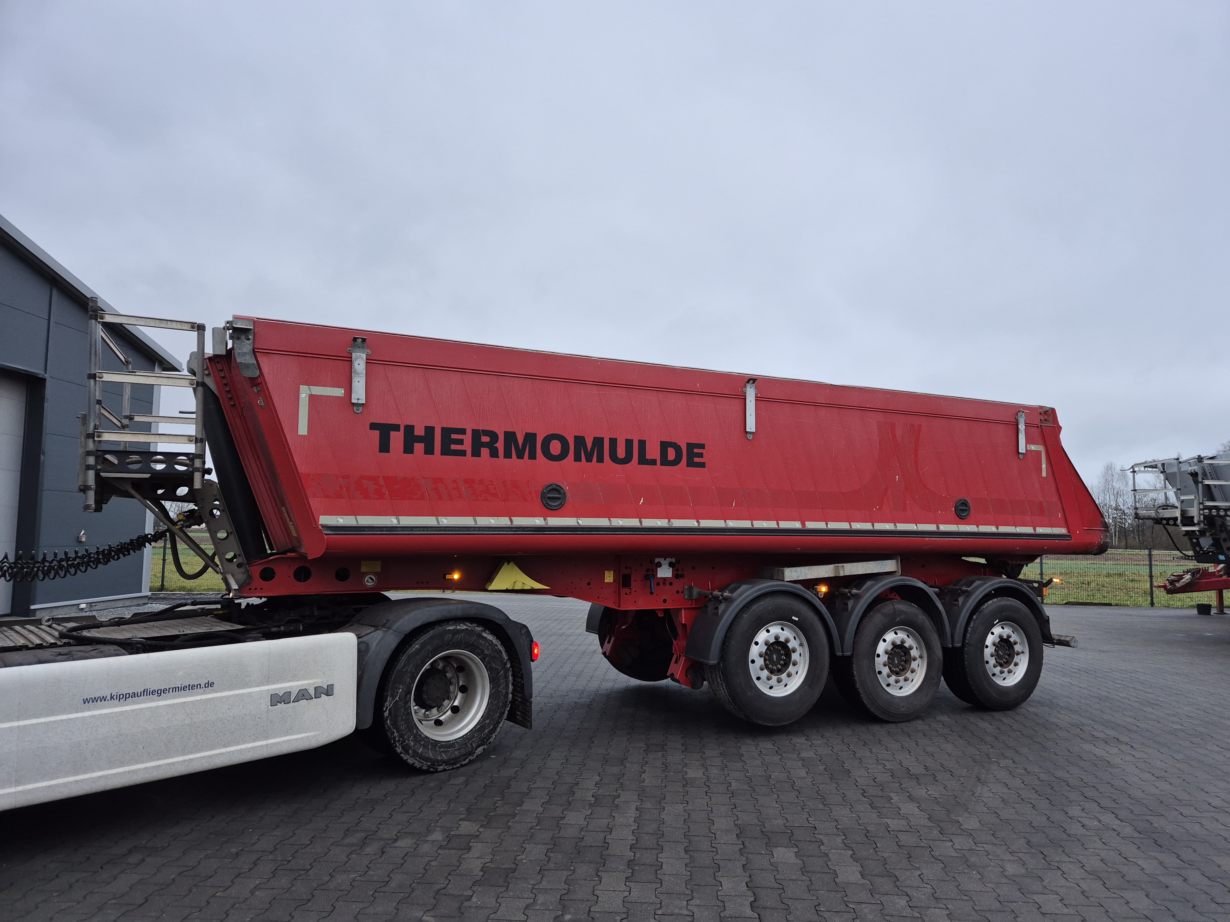 Kippauflieger Stahlmulde Thermomulde 25m3