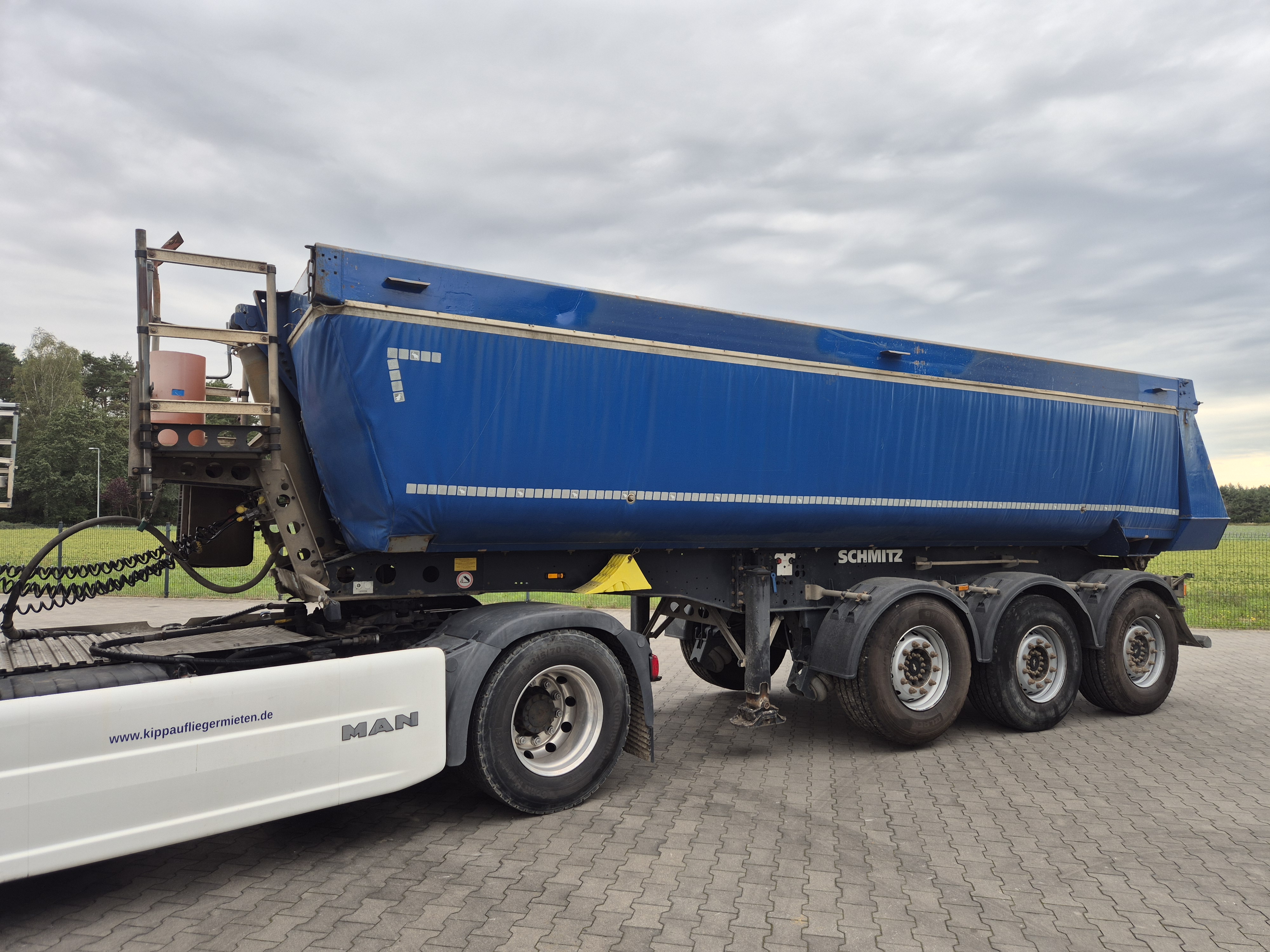 Kippauflieger Stahlmulde 25m3