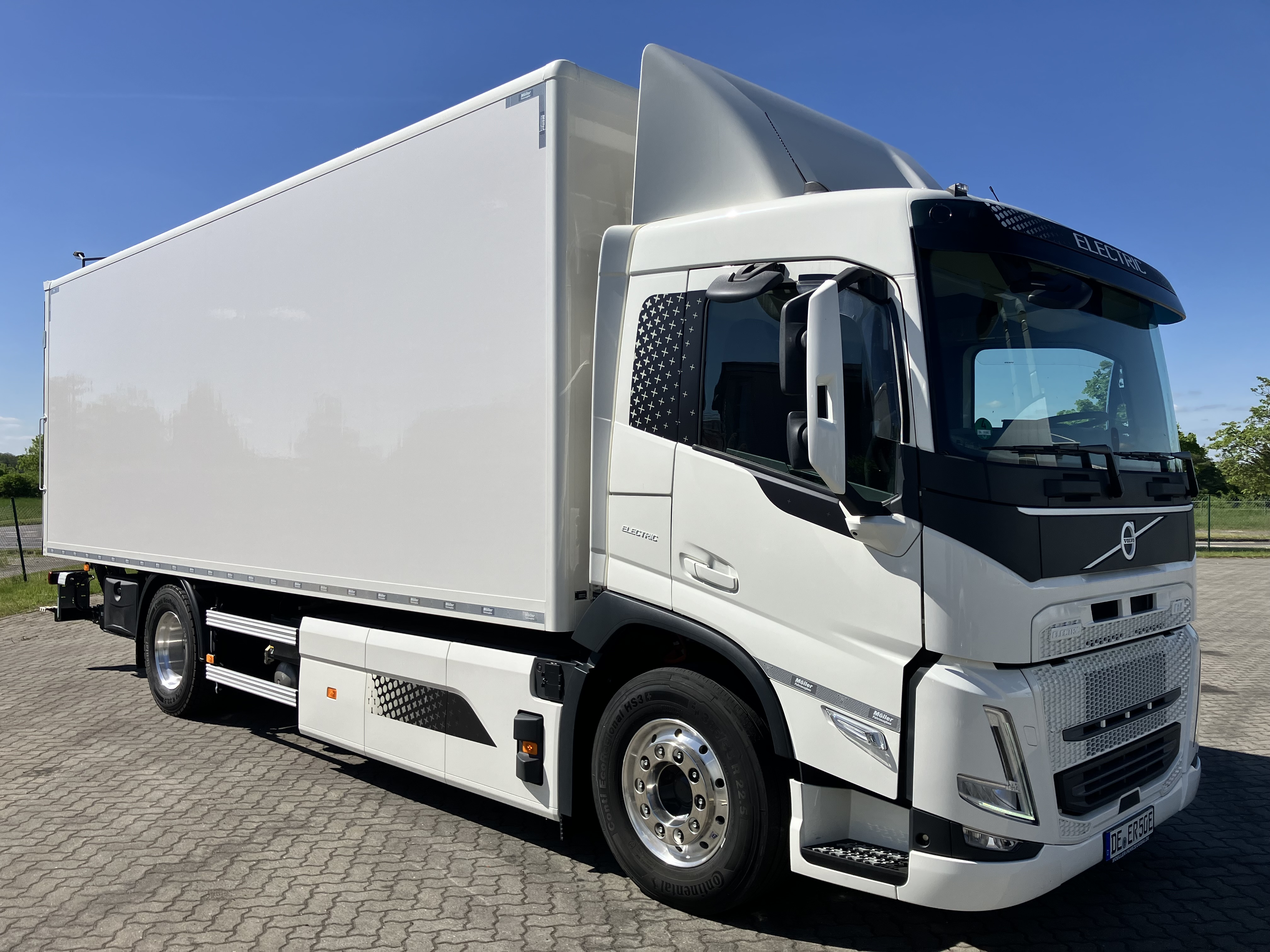 Volvo FM electric 4x2 Koffer
