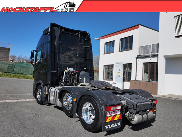 R240018_VOLVO_FH_500_2