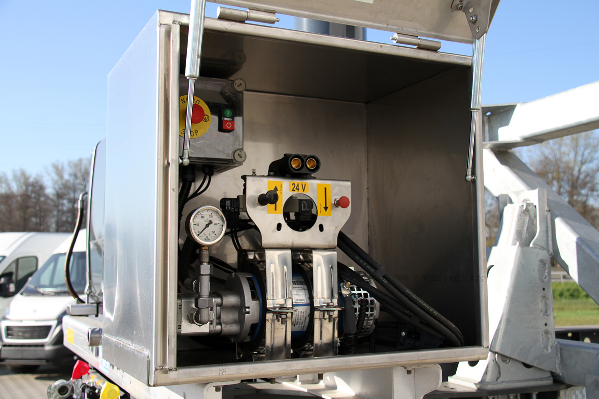 10068339_-_2KLB_19066_-_6