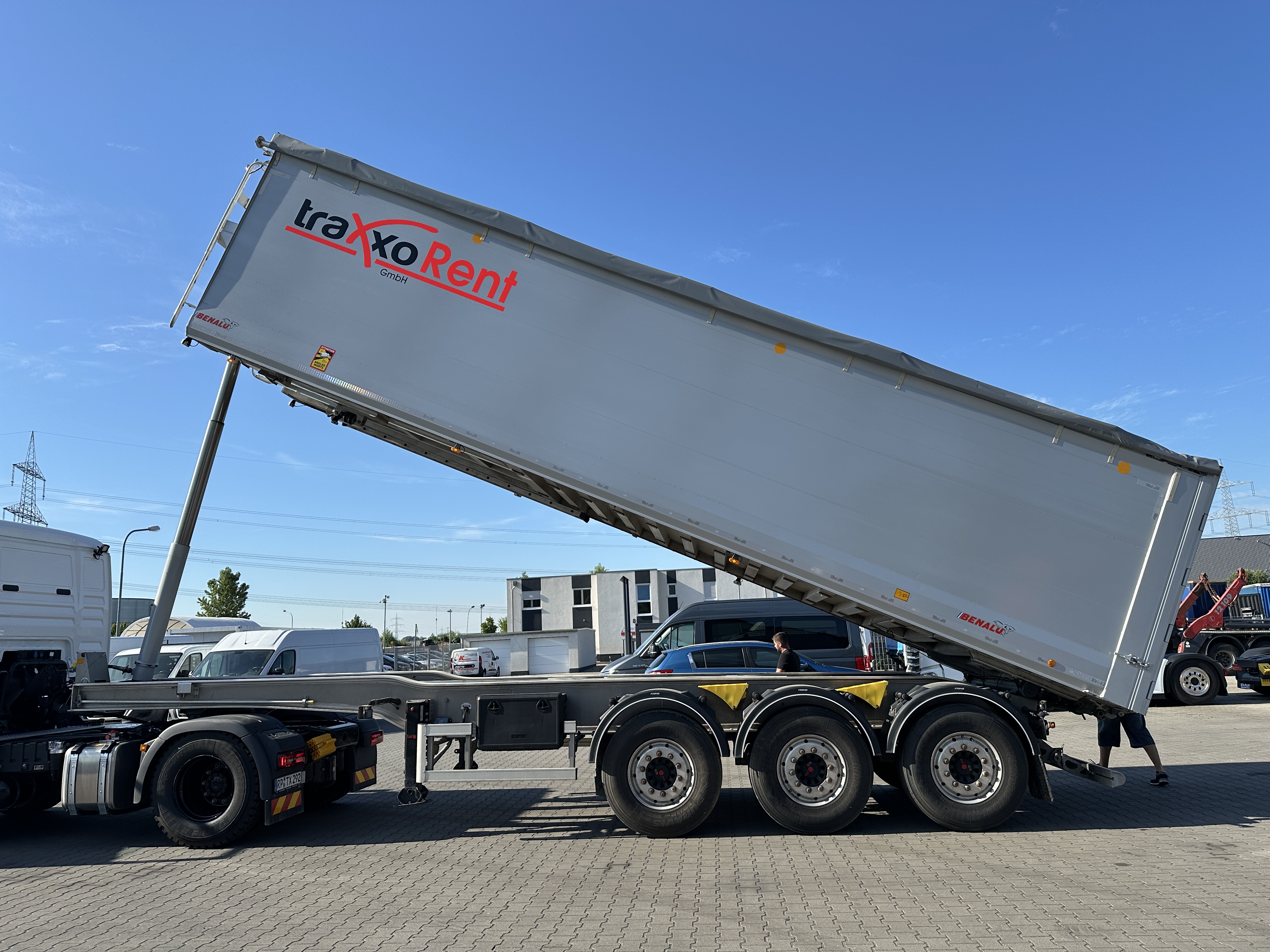 20250630_065106589_iOS