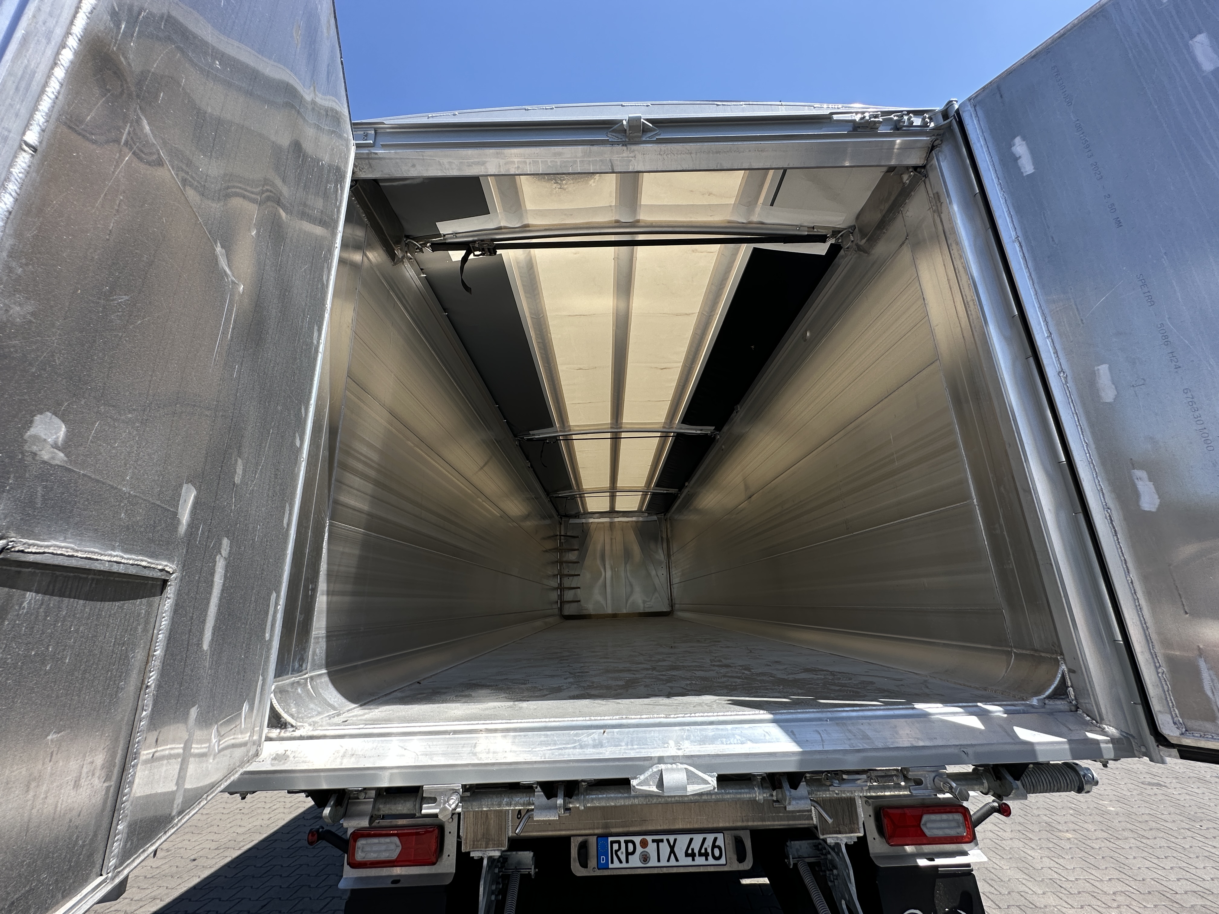 20250630_122441782_iOS