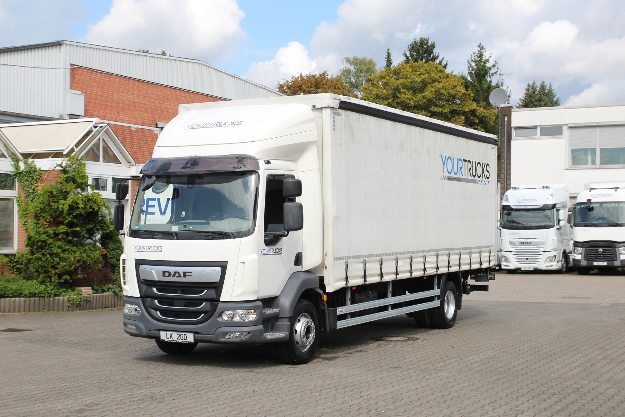 DAF LF 260 Plane