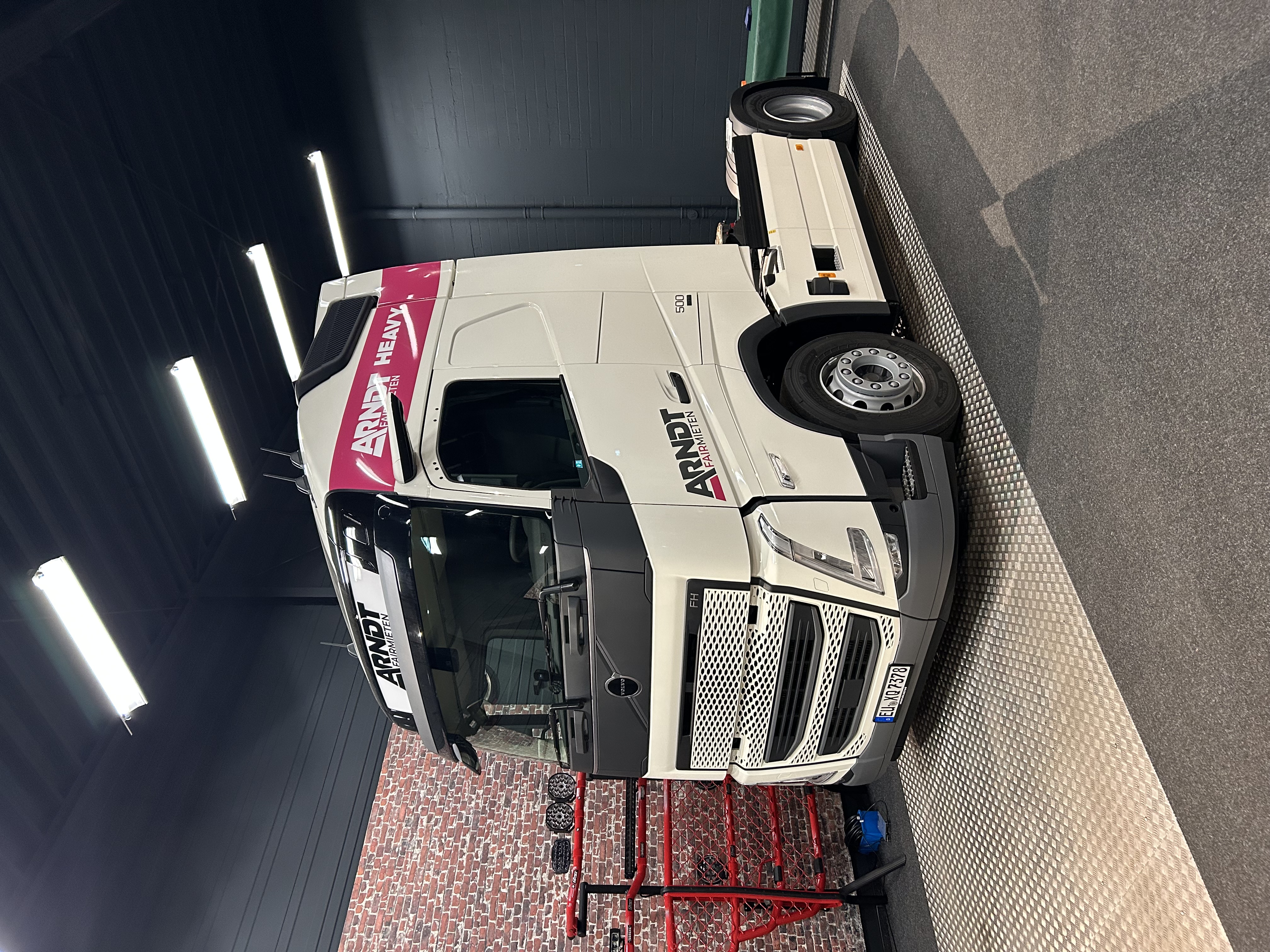 ARNDT Heavy, Sattelzugmaschine Volvo FH XL , bei entsprechender Bonität, Abrechnung über DKV ohne Kaution möglich