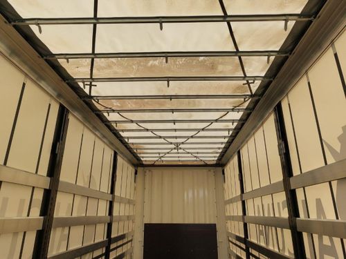 sofort verfügbar ! NEU ! Nicht gefahren ! Planenauflieger / Krone / BJ. 2025