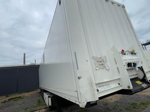 Dryliner/ Koffer Krone Bj. 23